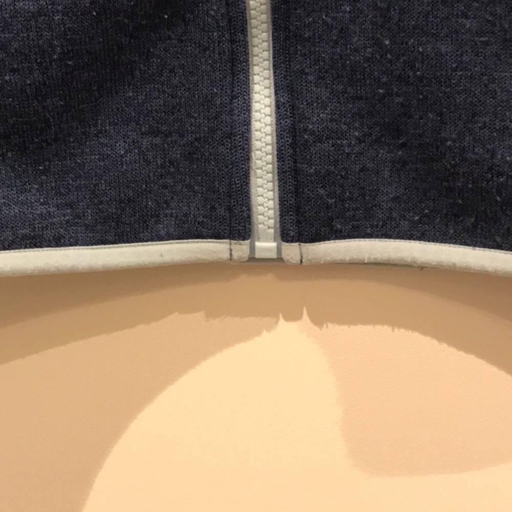 Vineyard Vines Jacket - Picture 4 of 7